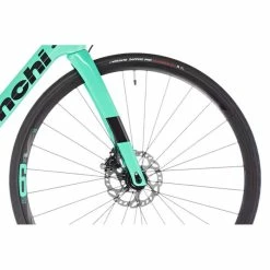 Vélo Route Bianchi Infinito XE Disc 105 DI2 12V Vert Céleste 2023 26 Vélo Route Bianchi Infinito XE Disc 105 DI2 12V Vert Céleste 2023 -VÉLOS Soldes Magasin bianchi infinito x e disc2 700x700 1