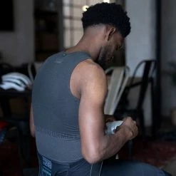 Sous Vêtements Gobik Limber Skin Basalt Sans Manche Homme -VÉLOS Soldes Magasin c a m i s e t a i n t e r i o r h o m b r e s i n m a n g a s l i m b e r s k i n b a s a l t 4 600x 700x700 2