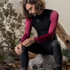 Maillot Manche Longue Gobik Pacer Blend Cabernet Homme 2023 -VÉLOS Soldes Magasin cabernet1 700x700 1