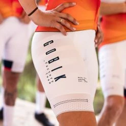 Cuissard Court Gobik Absolute 5.0 Factory Team 6.0 Femme -VÉLOS Soldes Magasin culotte corto mujer absolute f a c t o r y t e a m 22 4 700x700 6