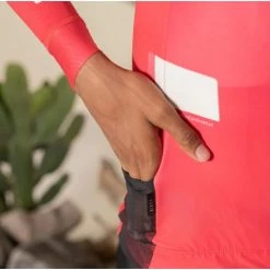 Maillot Manche Longue Gobik Pacer Bitter Homme 2023 47 Maillot Manche Longue Gobik Pacer Bitter Homme 2023 -VÉLOS Soldes Magasin itter2 700x700 5