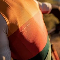 Maillot Manches Courtes Gobik Stark Nectar Homme -VÉLOS Soldes Magasin maillot hombre stark nectar gobik warm series22 4 700x700 2