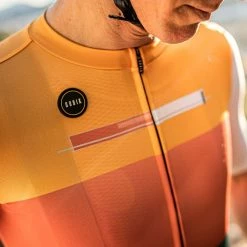 Maillot Manches Courtes Gobik Stark Nectar Homme -VÉLOS Soldes Magasin maillot hombre stark nectar gobik warm series22 5 700x700 1