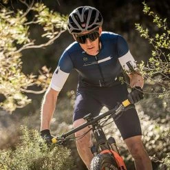 Maillot Manches Courtes Gobik Stark Ribbon Homme -VÉLOS Soldes Magasin maillot hombre stark ribbon gobik warm series22 4 700x700 6