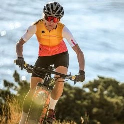 Maillot Manches Courtes Gobik Stark Mango Femme 52 Maillot Manches Courtes Gobik Stark Mango Femme -VÉLOS Soldes Magasin maillot mujer stark mango gobik warm series22 3 700x700 4