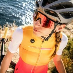 Maillot Manches Courtes Gobik Stark Mango Femme 48 Maillot Manches Courtes Gobik Stark Mango Femme -VÉLOS Soldes Magasin maillot mujer stark mango gobik warm series22 4 700x700 3