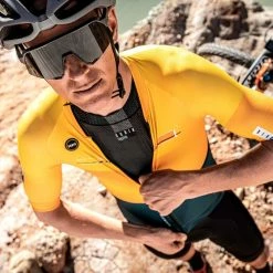 Maillot Manches Courtes Gobik Cx Pro Saffron Unisex -VÉLOS Soldes Magasin maillot unisex cxpro saffron gobik warm series22 4 700x700 9