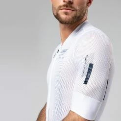 GOBIK Maillot Manche Courte Carrera 2.0 Hakuba Unisex 2023 -VÉLOS Soldes Magasin maillot unisex mc carrera hakuba caps unity gobik 5 700x700 4