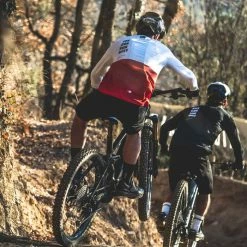 T-Shirt Manches Longues Gobik Terrain Whistler Homme -VÉLOS Soldes Magasin shirt man freeride terrian whistler gobik warm series22 4 700x700 3