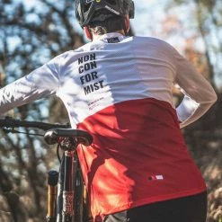 T-Shirt Manches Longues Gobik Terrain Whistler Homme -VÉLOS Soldes Magasin shirt man freeride terrian whistler gobik warm series22 6 700x700 3