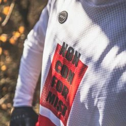 T-Shirt Manches Longues Gobik Terrain Whistler Homme -VÉLOS Soldes Magasin shirt man freeride terrian whistler gobik warm series22 8 700x700 4