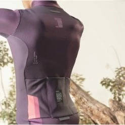 Veste Thermique Gobik Skimo Pro Prune Homme 2023 -VÉLOS Soldes Magasin skimoprune2 700x700 5