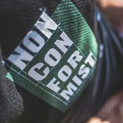 T-Shirt Manches Courtes Gobik Terrain Hardwoods Homme -VÉLOS Soldes Magasin t shirt man freeride terrian hardwoods gobik warm series22 6 700x700 4