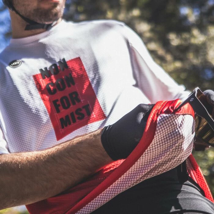 T-Shirt Manches Courtes Gobik Terrain Whistler Homme 42 T-Shirt Manches Courtes Gobik Terrain Whistler Homme – Image 42