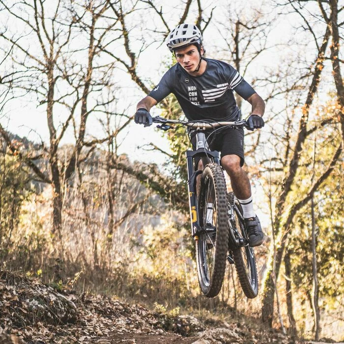 Maillot Gobik Manche Courte Volt Charcoal Homme 57 Maillot Gobik Manche Courte Volt Charcoal Homme – Image 57